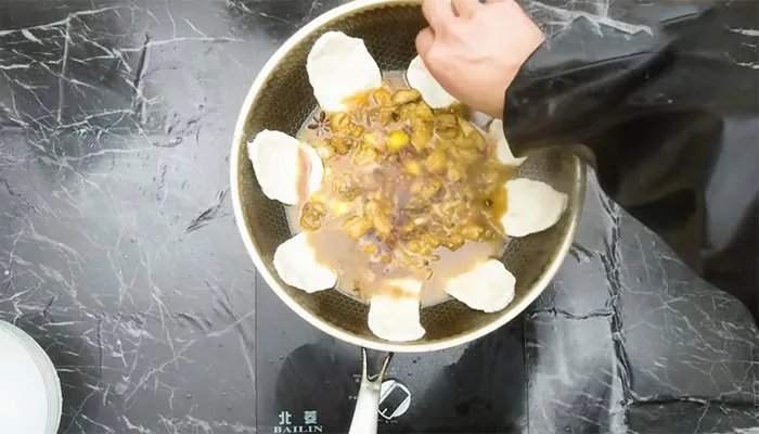 地锅鸡的做法 正宗的地锅鸡怎么做