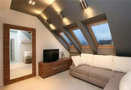 阁楼是什么意思