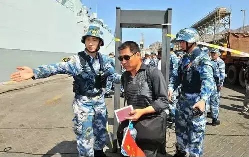 你怎么看我国在载中国游客船只在马来失联之后的救援表现？