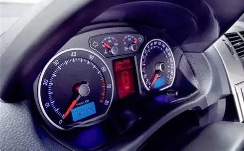 神龙富康1.4油箱能加多少油