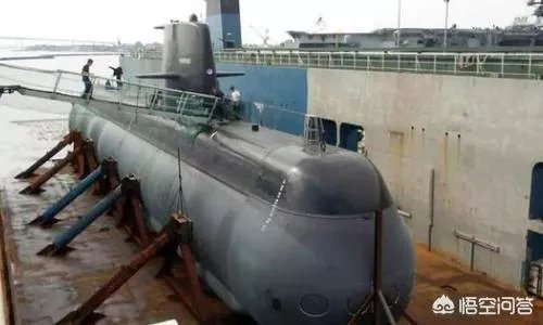 为何有人说瑞典第1个向新冠疫情“投降”，是害人又害己呢？