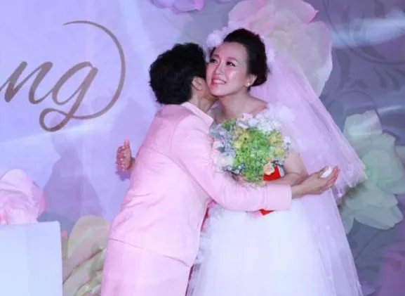 潘阳想当大明星，却被潘长江扇巴掌，出嫁后的她怎么样了？