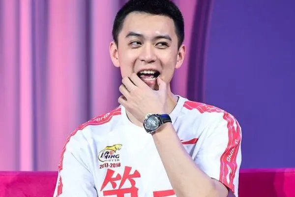 杨鸣和杨舒予什么关系？,