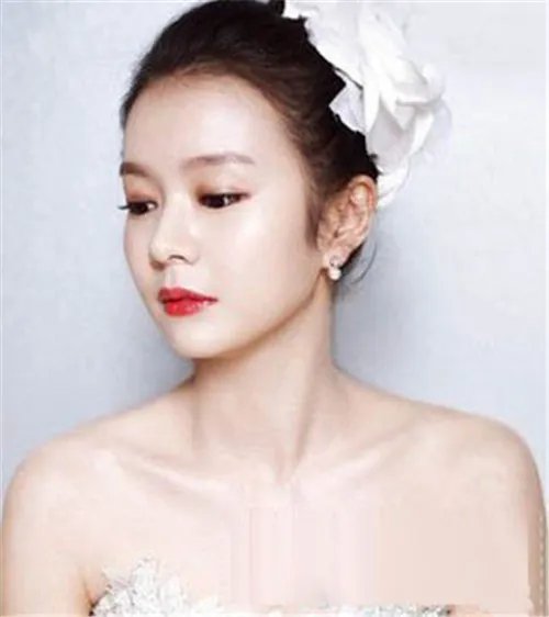 时尚新娘发型哪种好看 最适合结婚当天的发型