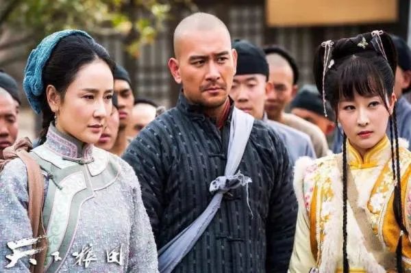 电视剧《天下粮田》的剧情讲了什么？