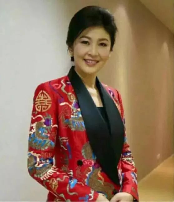 英拉“失踪”后首次现身，到底出于哪些考虑？