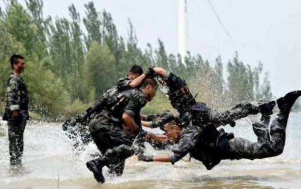 高强的什么填词语？