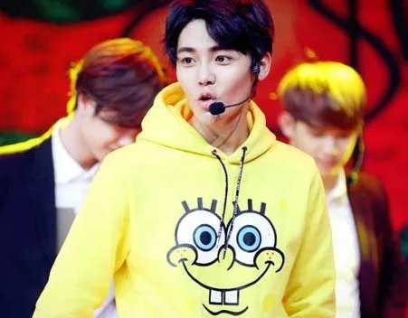 侯明昊是怎么火起来的？