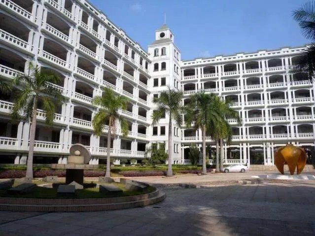 狮山石门中学是公立还是私立