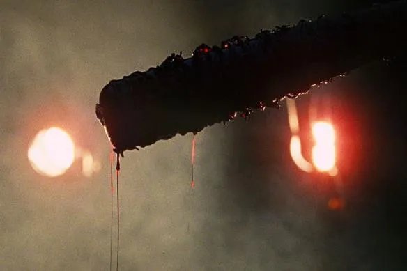 《行尸走肉》第七季预告公布 亚伯拉罕被尼根爆头？