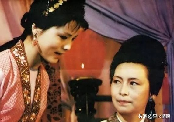 袭人嫁给蒋玉菡的寓意