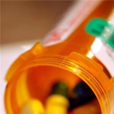 人工荨麻疹图片和症状