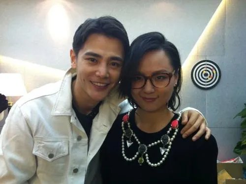 周笔畅个人资料简介被扒结婚了吗 整容前后的照片差别惊人