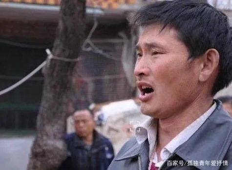 朱之文被村民“吸血”10年，家里门还总被踹开，他为何不搬家？