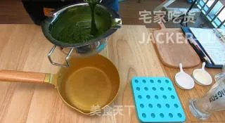 第一次尝试自制滚元宵，抹茶巧克力馅，简单又美味！