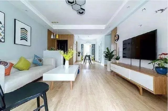 客厅别纠结，找准自己的风格，怎么装都好看！