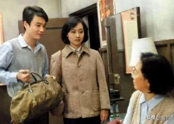 电视剧《渴望》讲述了什么故事？深得大家喜爱呢？