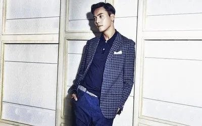 “陈伟霆是住在了滑雪场吗”，多次与网友偶遇并合照，滑雪有哪些注意事项？