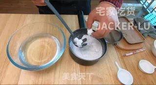 第一次尝试自制滚元宵，抹茶巧克力馅，简单又美味！