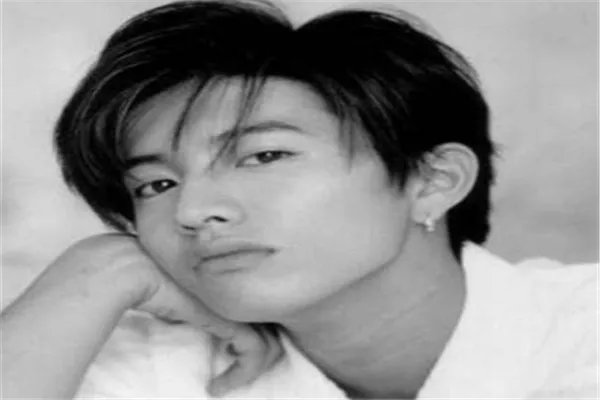 10大日本高颜值男明星：小栗旬上榜，木村拓哉第一