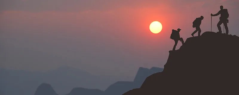 且行且珍惜什么意思 且行且珍惜的意思