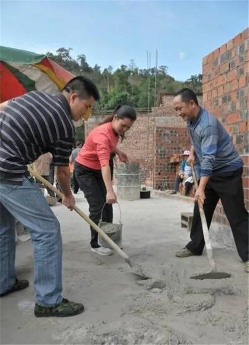 自拌混凝土c25配合比是多少