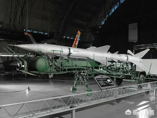 俄罗斯导弹和核弹与美国有差距吗，差距在哪？