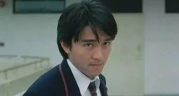 周星驰为什么不娶妻生子 不娶妻是因为朱茵还是罗慧娟