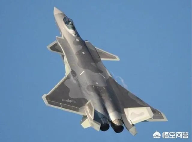 歼-20如果要改进，会有哪些演变方向，可以整体放大变为战斗轰炸机吗？