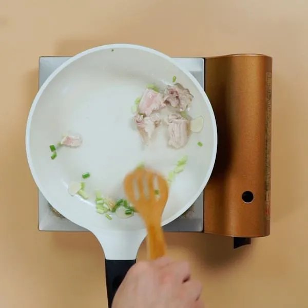 绿豆芽怎么炒好吃？