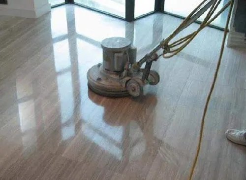 有哪些地板清洗打蜡的方法  教你怎样给地板清洗打蜡