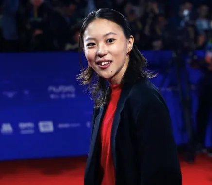 窦靖童首次出演就获得最佳女配角,是否名不符实呢?