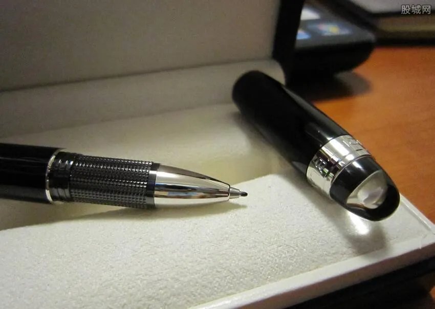 万宝龙签字笔价格怎么样 价格不低品质有保障