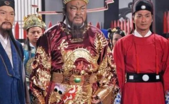 《包青天》主题曲是什么?