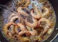 葱烧大虾的做法