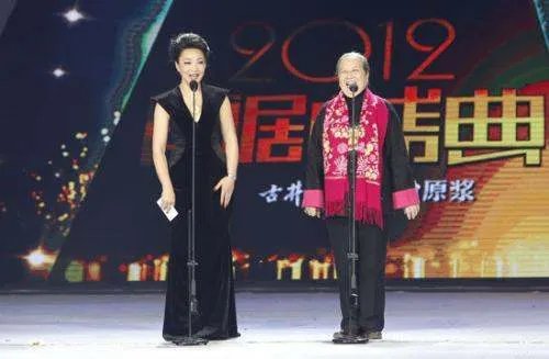 如何评价李明启？