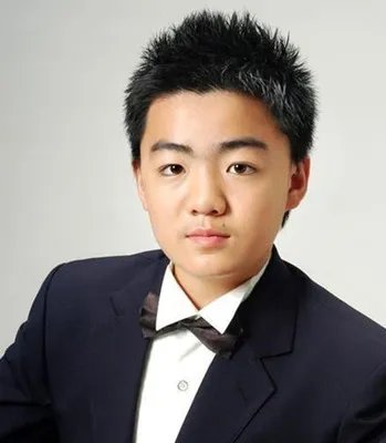 李谷一儿子帅气照曝光 她和前夫竟然有儿子