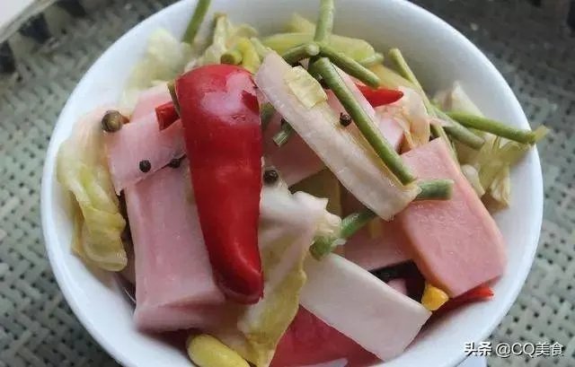 四川泡菜有哪些特点？