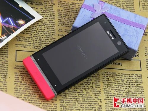 魔幻彩带最时尚双核 索尼ST25i首发评测
