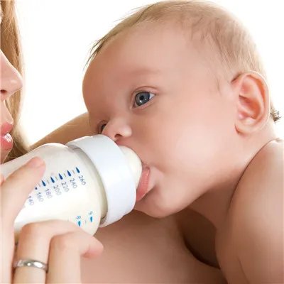 婴儿湿疹的症状有哪些