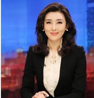 《海峡两岸》主持人是?