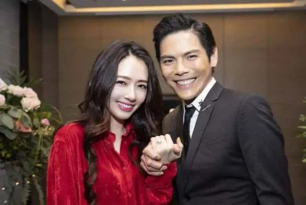 郭碧婷深夜发文，和向佐有多大的关系？