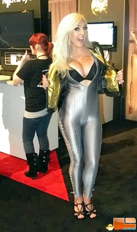 E3 2013 Showgirl第三期！各种性感丰韵异域风情