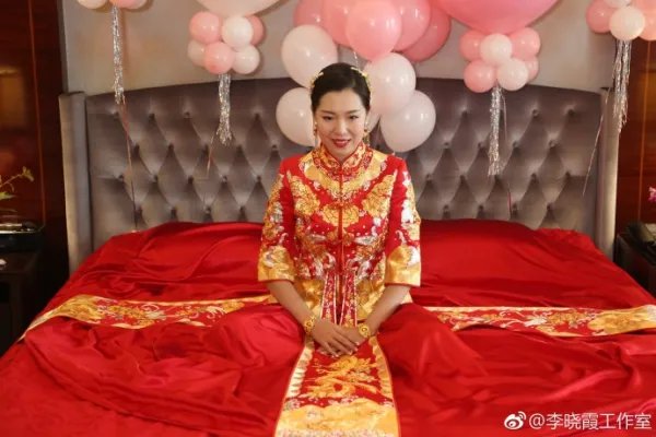 陕北霞姐的老公是亮亮吗，具体是做什么工作的？