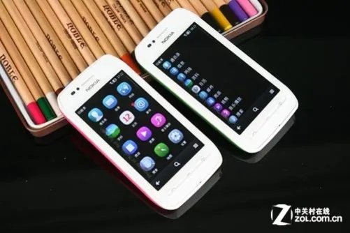 1GHz多彩贝拉支持NFC 行货诺基亚603评测