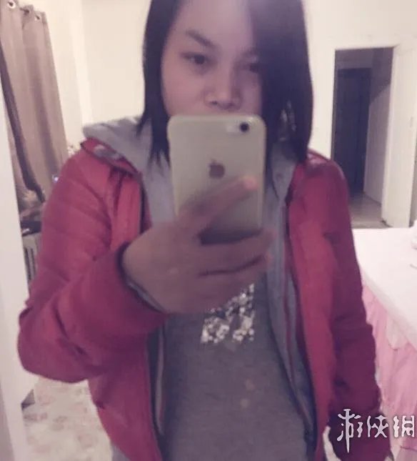 凤姐与某男士合影称对方形象气质佳！网友：好心痛啊