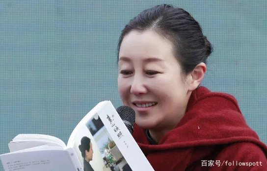 “夺”走孙楠，让买红妹女儿读女德班，潘蔚如今生活过得怎样？