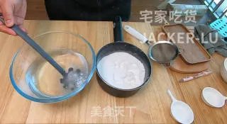 第一次尝试自制滚元宵，抹茶巧克力馅，简单又美味！