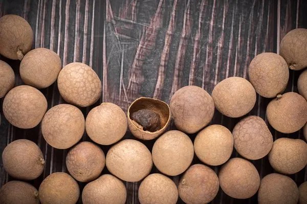 龙眼干是桂圆干吗