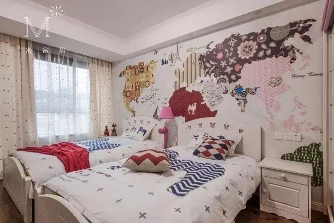 双人床的儿童房相比上下铺，哪个更好？